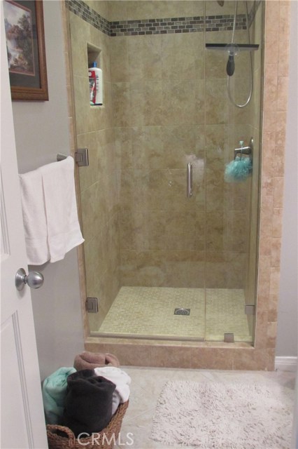 2 bedroom shower