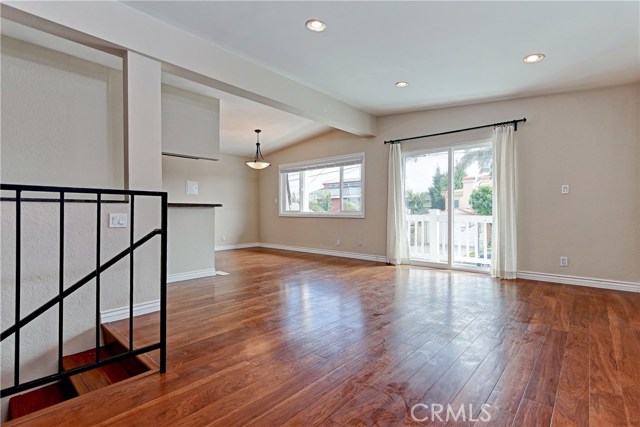 1217 24th Street, Hermosa Beach, California 90254, 3 Bedrooms Bedrooms, ,3 BathroomsBathrooms,Residential,Sold,24th,SB18287542