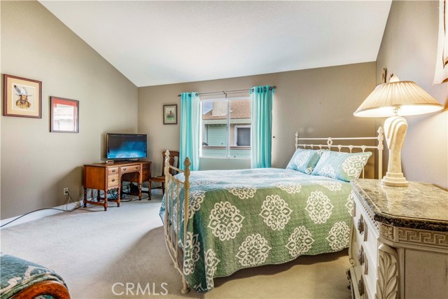 211 Helberta Avenue, Redondo Beach, California 90277, 2 Bedrooms Bedrooms, ,2 BathroomsBathrooms,Residential,Sold,Helberta,SB20006605