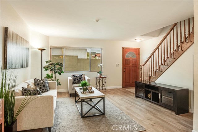 1817 Marshallfield Lane, Redondo Beach, California 90278, 2 Bedrooms Bedrooms, ,1 BathroomBathrooms,Residential,Sold,Marshallfield,PV19025595