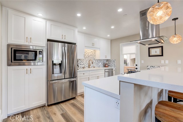 2403 Rockefeller Lane, Redondo Beach, California 90278, 3 Bedrooms Bedrooms, ,2 BathroomsBathrooms,Residential,Sold,Rockefeller,SB20212626