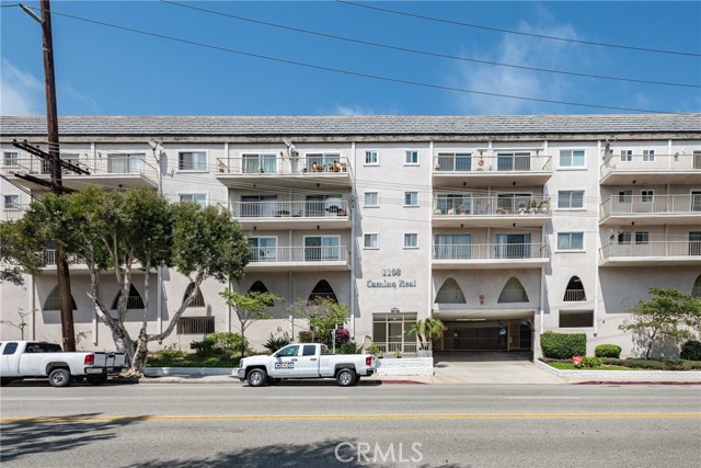 1108 Camino Real, Redondo Beach, California 90277, 2 Bedrooms Bedrooms, ,1 BathroomBathrooms,Residential,Sold,Camino Real,PV17181858