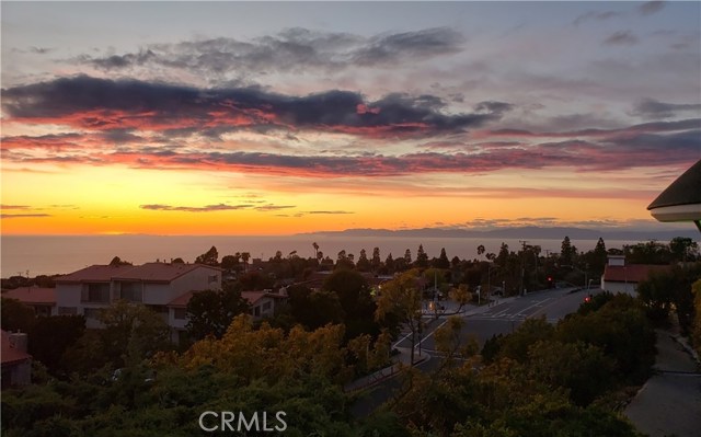 28107 Ridgepoint Court, Rancho Palos Verdes, California 90275, 3 Bedrooms Bedrooms, ,3 BathroomsBathrooms,Residential,Sold,Ridgepoint,PV20189407