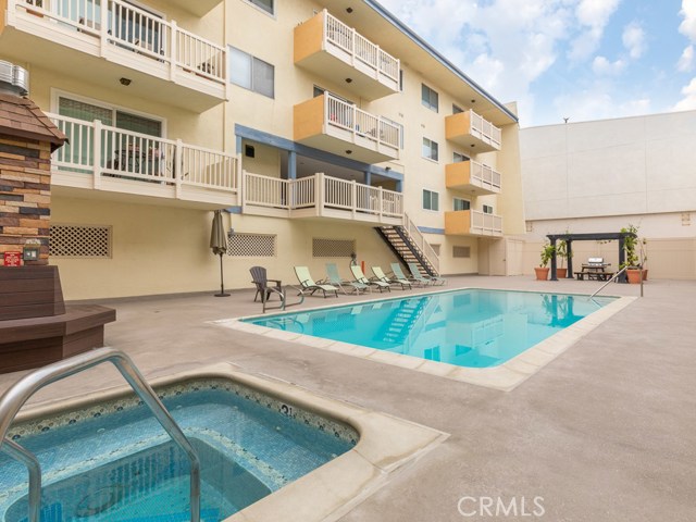 1707 Pacific Coast, Hermosa Beach, California 90254, 1 Bedroom Bedrooms, ,1 BathroomBathrooms,Residential,Sold,Pacific Coast,SB19113321