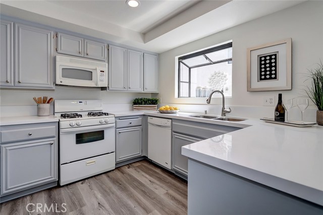 1916 Rockefeller Lane, Redondo Beach, California 90278, 3 Bedrooms Bedrooms, ,2 BathroomsBathrooms,Residential,Sold,Rockefeller,SB20073261