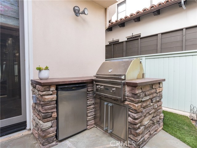 1808 Elm Avenue, Manhattan Beach, California 90266, 5 Bedrooms Bedrooms, ,3 BathroomsBathrooms,Residential,Sold,Elm,SB20235001