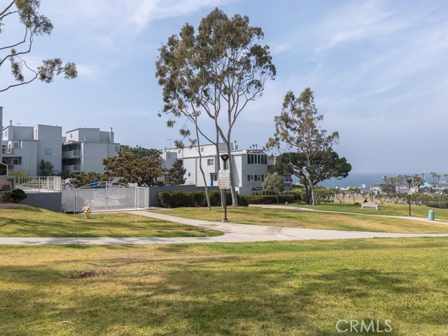 240 The Village #206, Redondo Beach, California 90277, 2 Bedrooms Bedrooms, ,1 BathroomBathrooms,Residential,Sold,The Village #206,SB18094807