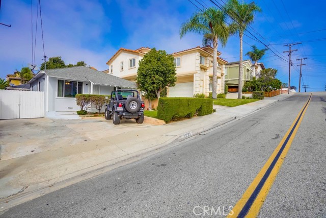 street view of front of house