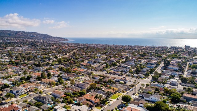 1018 Avenue A, Redondo Beach, California 90277, 6 Bedrooms Bedrooms, ,6 BathroomsBathrooms,Residential,Sold,Avenue A,PV20118056