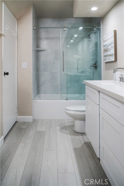 531 Esplanade, Redondo Beach, California 90277, 2 Bedrooms Bedrooms, ,2 BathroomsBathrooms,Residential,Sold,Esplanade,SW20187522