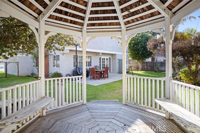 608 Faye Lane, Redondo Beach, California 90277, 4 Bedrooms Bedrooms, ,1 BathroomBathrooms,Residential,Sold,Faye,SB20214694