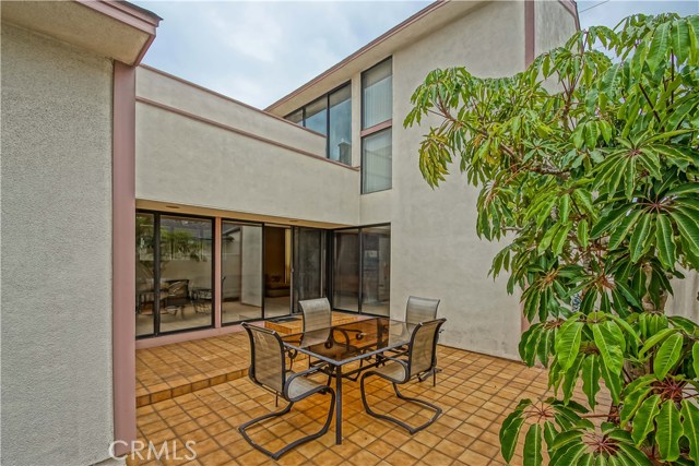 511 Marine Avenue, Manhattan Beach, California 90266, 3 Bedrooms Bedrooms, ,2 BathroomsBathrooms,Residential,Sold,Marine,SB19078478