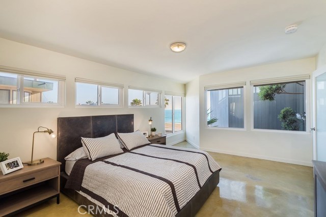 4303 The Strand, Manhattan Beach, California 90266, 3 Bedrooms Bedrooms, ,2 BathroomsBathrooms,Residential,Sold,The Strand,SB18078022