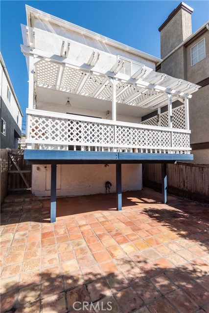 1747 Dixon Street, Redondo Beach, California 90278, 4 Bedrooms Bedrooms, ,1 BathroomBathrooms,Residential,Sold,Dixon,SB20019843