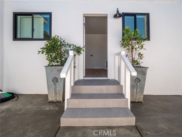1131 19th Street, Hermosa Beach, California 90254, 2 Bedrooms Bedrooms, ,1 BathroomBathrooms,Residential,Sold,19th,SB20249422