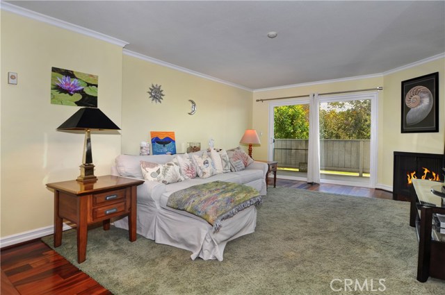 1321 Beryl Street, Redondo Beach, California 90277, 2 Bedrooms Bedrooms, ,2 BathroomsBathrooms,Residential,Sold,Beryl,OC17104021