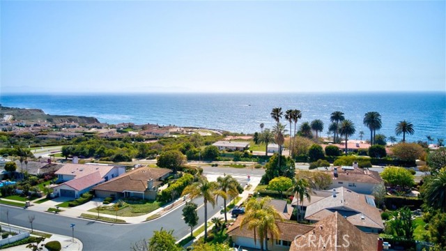 7341 Berry Hill Drive, Rancho Palos Verdes, California 90275, 4 Bedrooms Bedrooms, ,1 BathroomBathrooms,Residential,Sold,Berry Hill,SB21063628