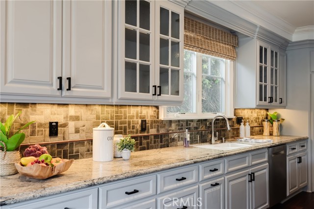 653 36th Street, Manhattan Beach, California 90266, 5 Bedrooms Bedrooms, ,5 BathroomsBathrooms,Residential,Sold,36th,SB21097306