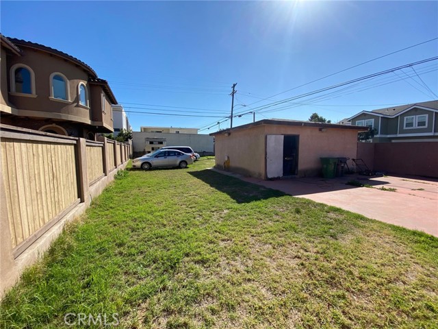 2200 Voorhees Avenue, Redondo Beach, California 90278, 3 Bedrooms Bedrooms, ,1 BathroomBathrooms,Residential,Sold,Voorhees,SB21049591
