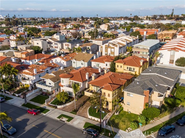 202 Irena Avenue, Redondo Beach, California 90277, 3 Bedrooms Bedrooms, ,3 BathroomsBathrooms,Residential,Sold,Irena,SB19148601