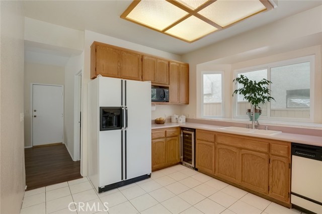 2220 Clark Lane, Redondo Beach, California 90278, 3 Bedrooms Bedrooms, ,3 BathroomsBathrooms,Residential,Sold,Clark,SB18100166