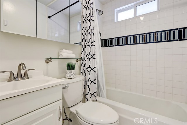 706 Green Lane, Redondo Beach, California 90278, 3 Bedrooms Bedrooms, ,2 BathroomsBathrooms,Residential,Sold,Green,SB20188022