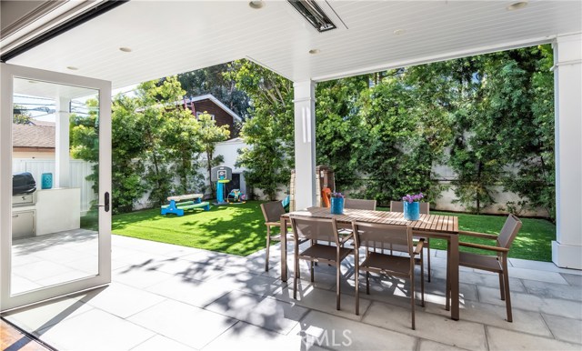 1905 Elm Avenue, Manhattan Beach, California 90266, 5 Bedrooms Bedrooms, ,5 BathroomsBathrooms,Residential,Sold,Elm,SB19169509