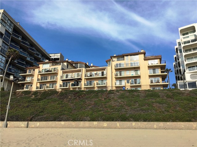 555 Esplanade, Redondo Beach, California 90277, 2 Bedrooms Bedrooms, ,2 BathroomsBathrooms,Residential,Sold,Esplanade,SB18134268