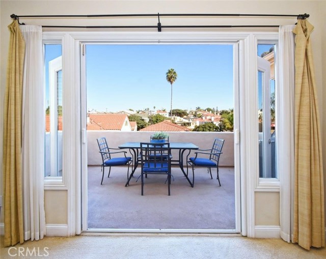 511 El Redondo Avenue, Redondo Beach, California 90277, 4 Bedrooms Bedrooms, ,2 BathroomsBathrooms,Residential,Sold,El Redondo,SB19250874