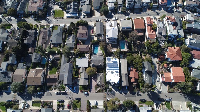 522 24th Place, Hermosa Beach, California 90254, 3 Bedrooms Bedrooms, ,3 BathroomsBathrooms,Residential,Sold,24th Place,SB18039832