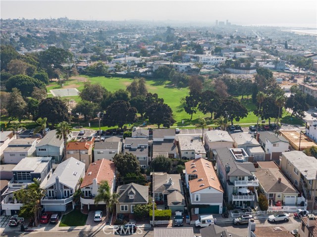 428 28th Street, Hermosa Beach, California 90254, 2 Bedrooms Bedrooms, ,1 BathroomBathrooms,Residential,Sold,28th,SB19275440
