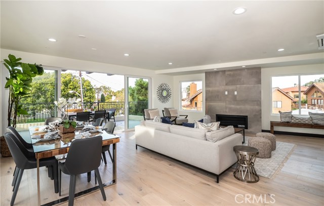 636 Vincent Park, Redondo Beach, California 90277, 3 Bedrooms Bedrooms, ,2 BathroomsBathrooms,Residential,Sold,Vincent Park,SB19274738