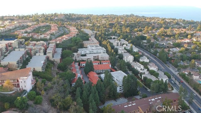 5630 Ravenspur Drive, Rancho Palos Verdes, California 90275, 2 Bedrooms Bedrooms, ,2 BathroomsBathrooms,Residential,Sold,Ravenspur,PW17277463