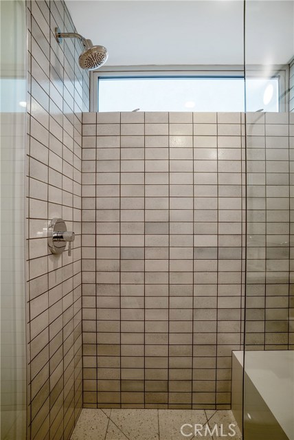 221 1st Street, Manhattan Beach, California 90266, 3 Bedrooms Bedrooms, ,3 BathroomsBathrooms,Residential,Sold,1st,SB19034815