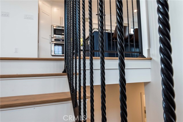 653 13th Street, Manhattan Beach, California 90266, 4 Bedrooms Bedrooms, ,2 BathroomsBathrooms,Residential,Sold,13th,SB19011414