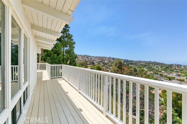 1108 Via Goleta, Palos Verdes Estates, California 90274, 5 Bedrooms Bedrooms, ,2 BathroomsBathrooms,Residential,Sold,Via Goleta,PV21150800