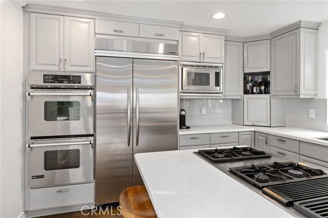 952 15th Street, Hermosa Beach, California 90254, 4 Bedrooms Bedrooms, ,3 BathroomsBathrooms,Residential,Sold,15th,SB20106766