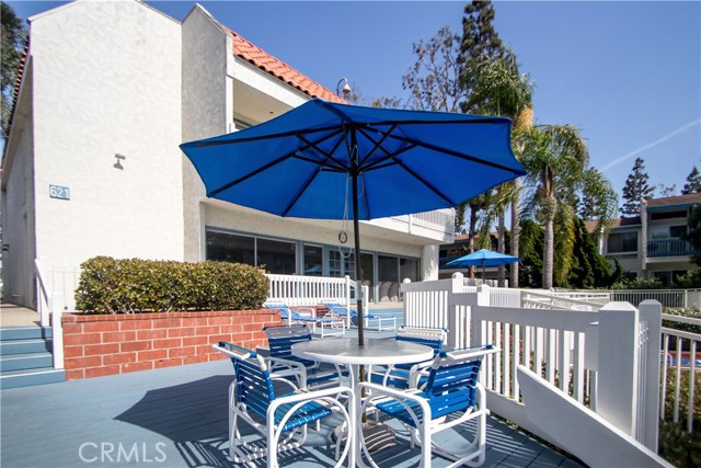 635 Prospect Avenue, Redondo Beach, California 90277, 2 Bedrooms Bedrooms, ,1 BathroomBathrooms,Residential,Sold,Prospect,SB18165951