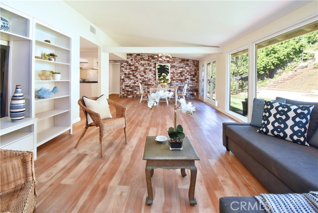 27046 Springcreek Road, Rancho Palos Verdes, California 90275, 3 Bedrooms Bedrooms, ,1 BathroomBathrooms,Residential,Sold,Springcreek,PV20098985