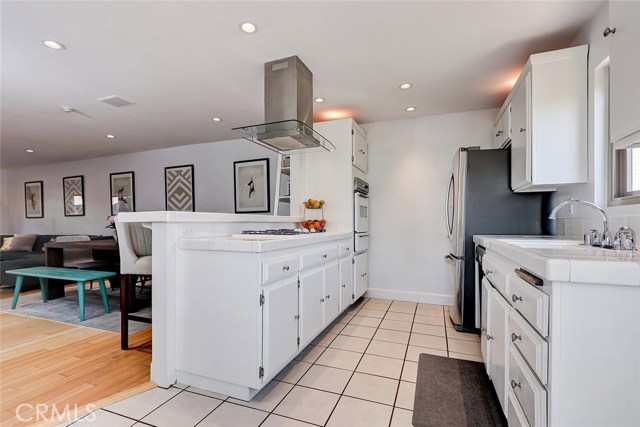 2520 Graham Avenue, Redondo Beach, California 90278, 2 Bedrooms Bedrooms, ,1 BathroomBathrooms,Residential,Sold,Graham,SB20150608
