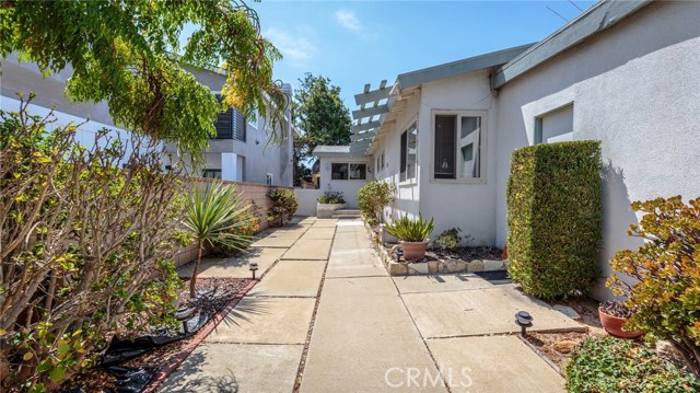 705 Paulina Avenue, Redondo Beach, California 90277, 3 Bedrooms Bedrooms, ,2 BathroomsBathrooms,Residential,Sold,Paulina,SB17205308