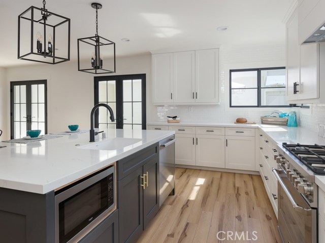 513 Avenue F, Redondo Beach, California 90277, 4 Bedrooms Bedrooms, ,1 BathroomBathrooms,Residential,Sold,Avenue F,SB20151396