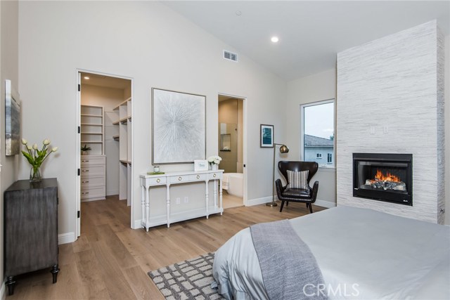 105 Juanita Avenue, Redondo Beach, California 90277, 4 Bedrooms Bedrooms, ,3 BathroomsBathrooms,Residential,Sold,Juanita,SB17254045