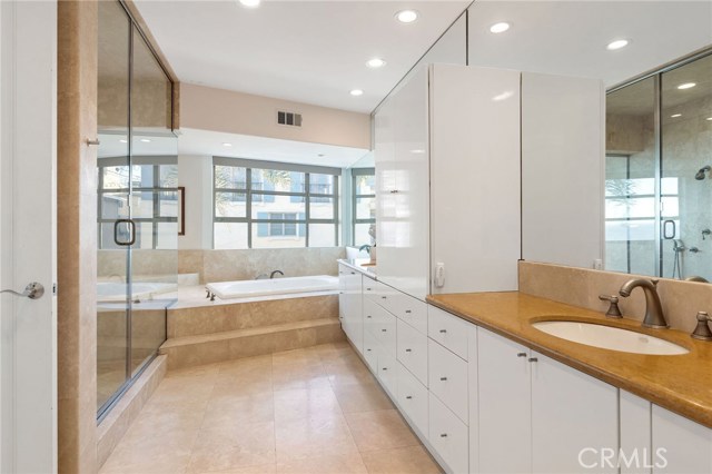 2519 Crest Drive, Manhattan Beach, California 90266, 2 Bedrooms Bedrooms, ,2 BathroomsBathrooms,Residential,Sold,Crest,SB20237672
