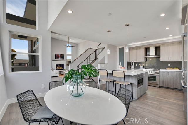 DINING - KITCHEN