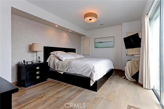 2417 Crest Drive, Manhattan Beach, California 90266, 3 Bedrooms Bedrooms, ,3 BathroomsBathrooms,Residential,Sold,Crest,SB17073042