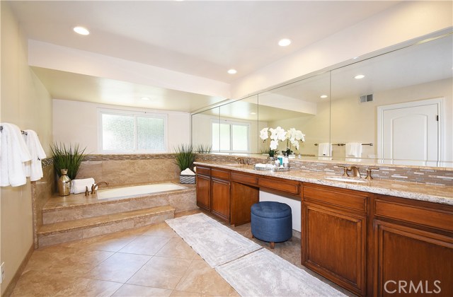 5306 Valley View Drive, Rancho Palos Verdes, California 90275, 4 Bedrooms Bedrooms, ,3 BathroomsBathrooms,Residential,Sold,Valley View,PV20116102