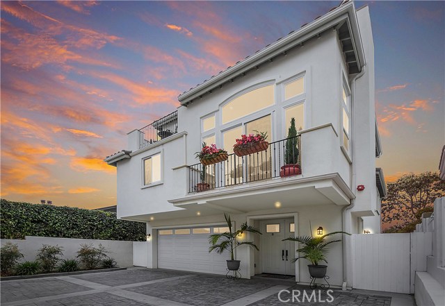 2606 Voorhees Avenue, Redondo Beach, California 90278, 3 Bedrooms Bedrooms, ,2 BathroomsBathrooms,Residential,Sold,Voorhees,SB19114138