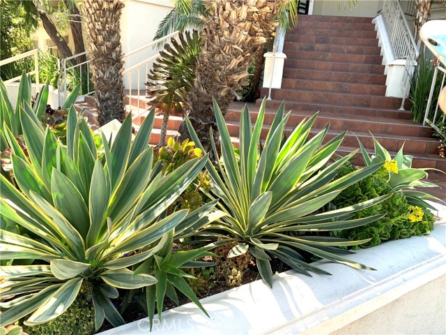 1 Bed Home for Sale in Santa Monica, California