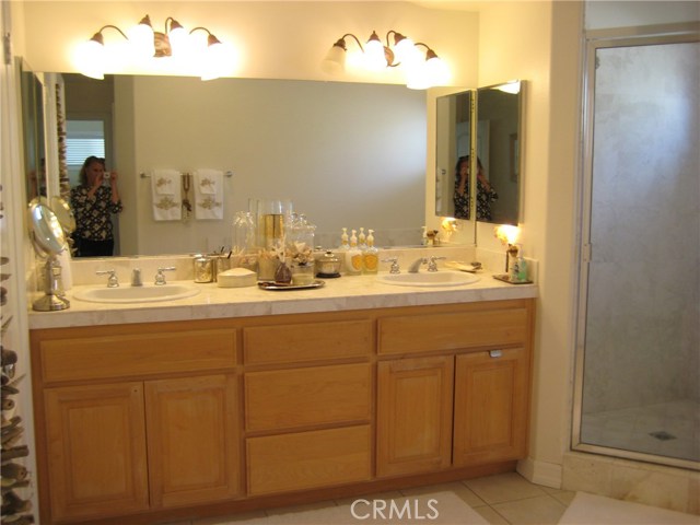 2207 Voorhees Avenue, Redondo Beach, California 90278, 4 Bedrooms Bedrooms, ,2 BathroomsBathrooms,Residential,Sold,Voorhees,SB17062851